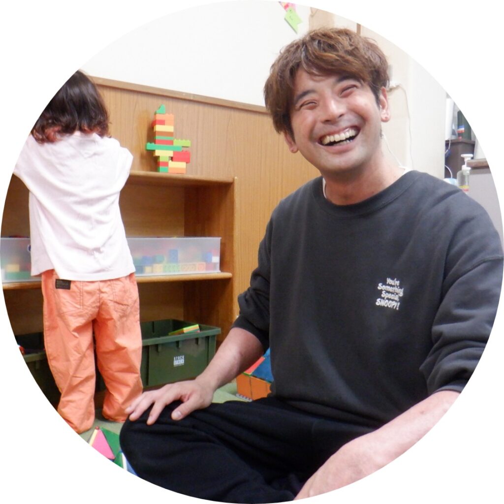 向山保育園　保育士